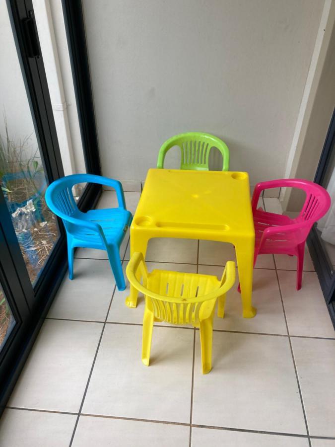 7 Topanga Apartment Uvongo Beach